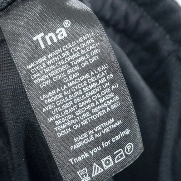 Aritzia TNA FormaFleece™ Gymnast Jogger Relaxed fleece joggers black | XS - Picture 8 of 10